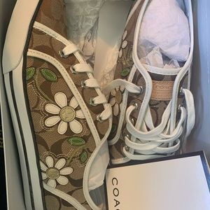 Coach Dee Khaki Flower Sneakers